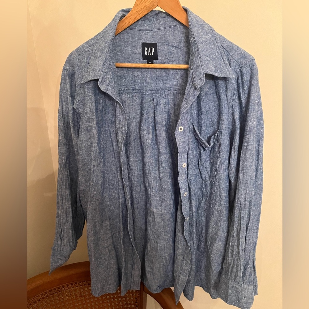 Gap Blue Button Down Size XL